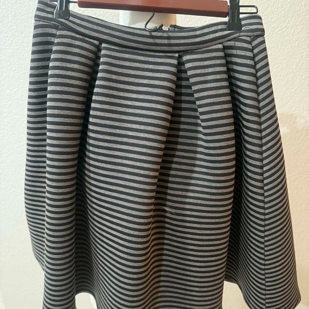 Striped pleated flared mini skirt [Sz. S]